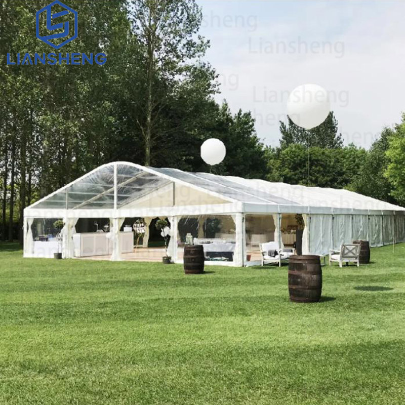 Tente claire romantique de chapiteau de mariage transparent avec des tables et des chaises 200 personnes