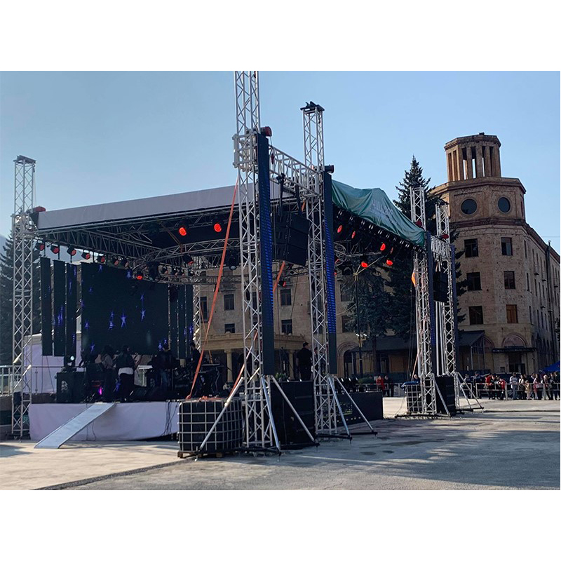 Scène extérieure faite sur commande de système de ferme de Lage de prix usine à vendre en dehors du podium d'étape de concert d'alliage d'aluminium 