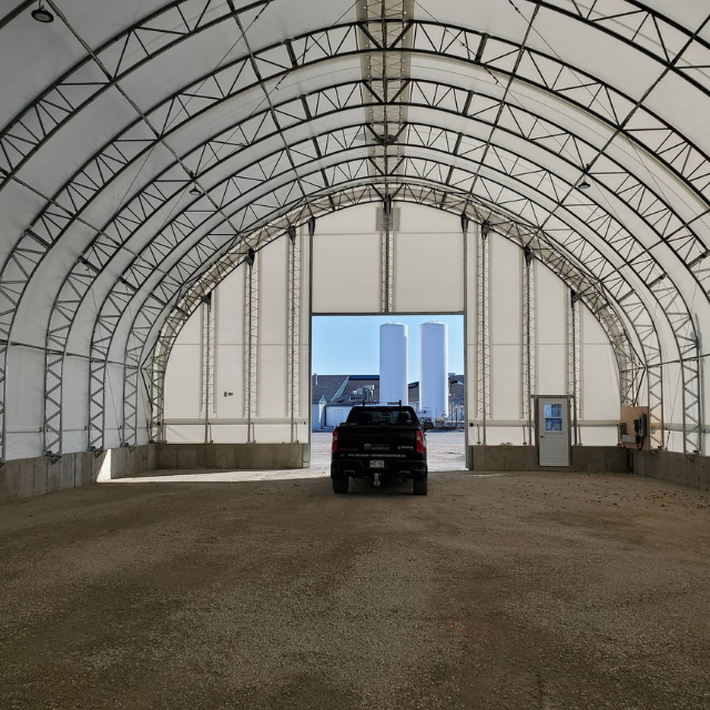 Fabricant de tente industrielle semi-circulaire robuste, tente d'entrepôt en alliage d'aluminium à vendre