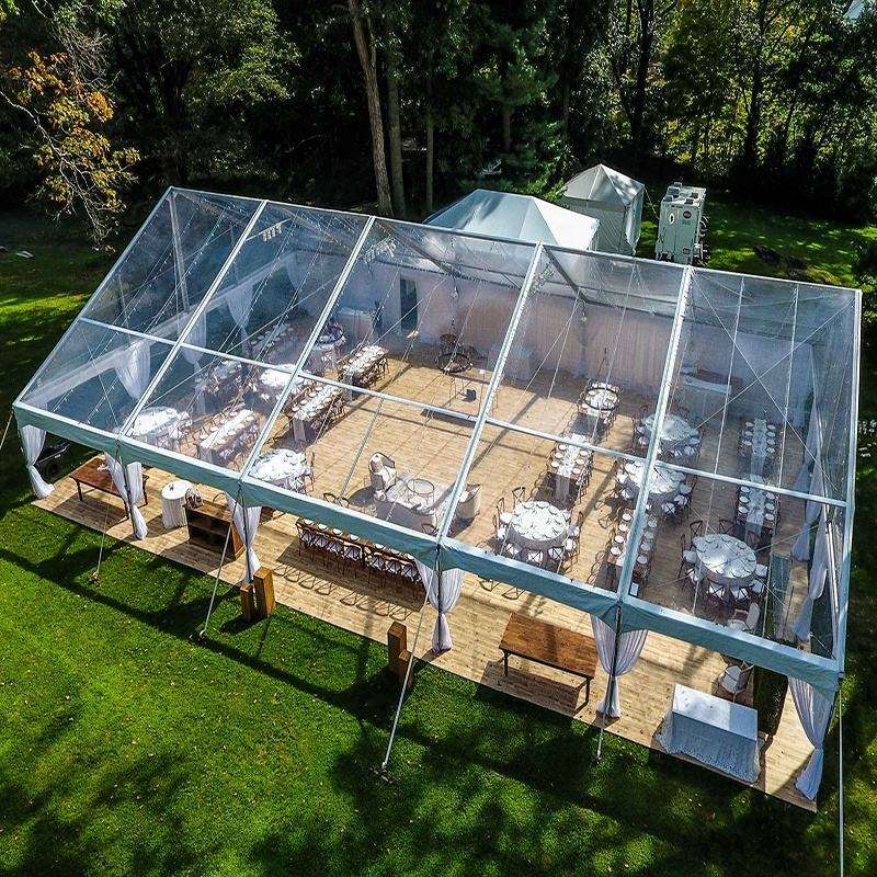 Tente de mariage en aluminium Pvc blanc clair personnalisé, grande tente extérieure à cadre noir en aluminium robuste pour les mariages