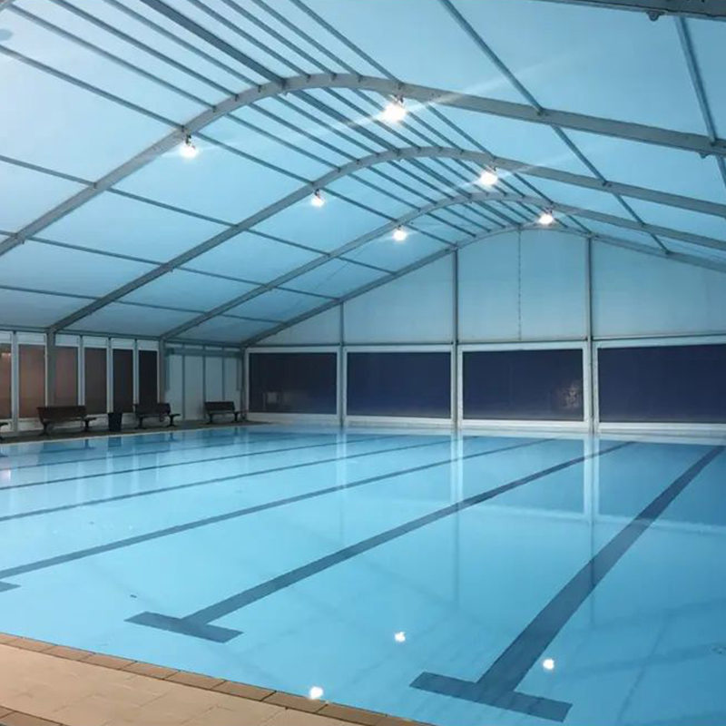 La séduisante tente de piscine : un havre de détente et de loisirs