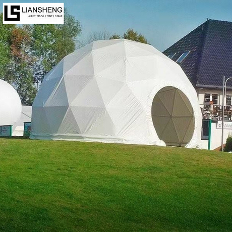 Tente à dôme géodésique – Structure moderne et solide pour les événements en plein air